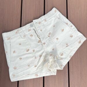 Mushroom shorts